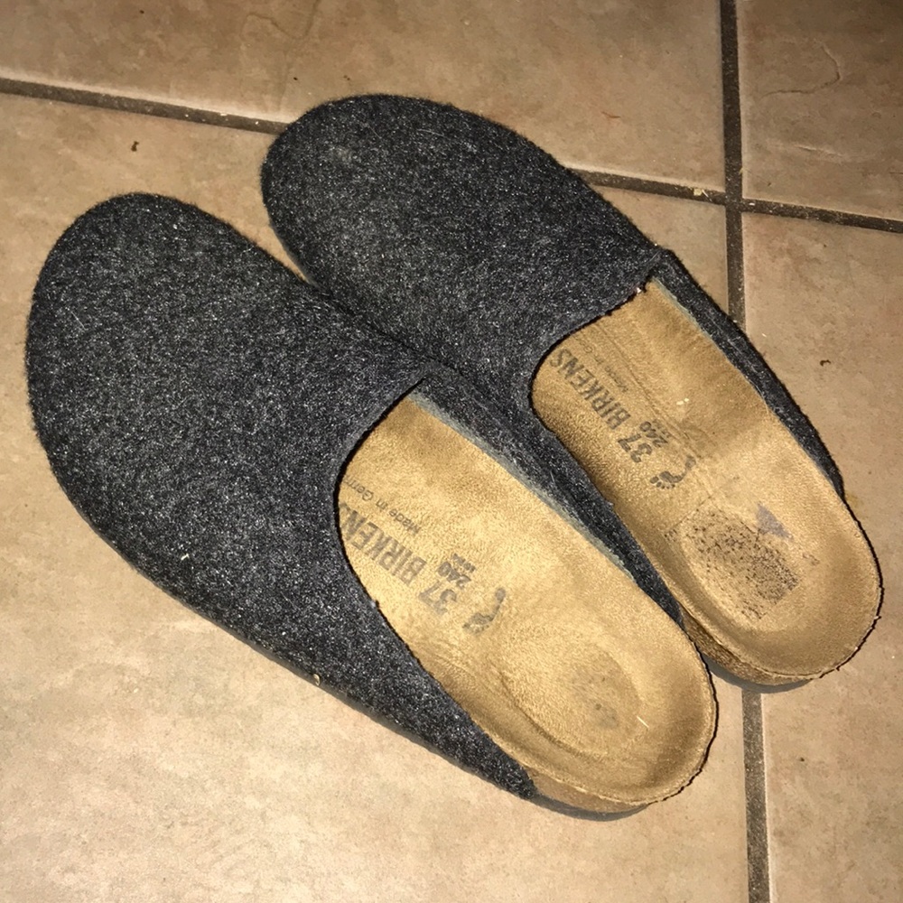 Birkenstock Amsterdam NWOT | 37 | Dark Grey/Black